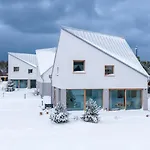 Milo Villa *