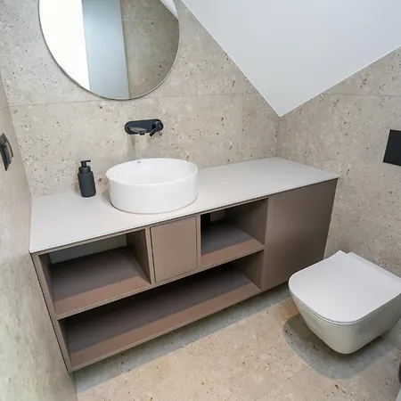 Milo Любятово