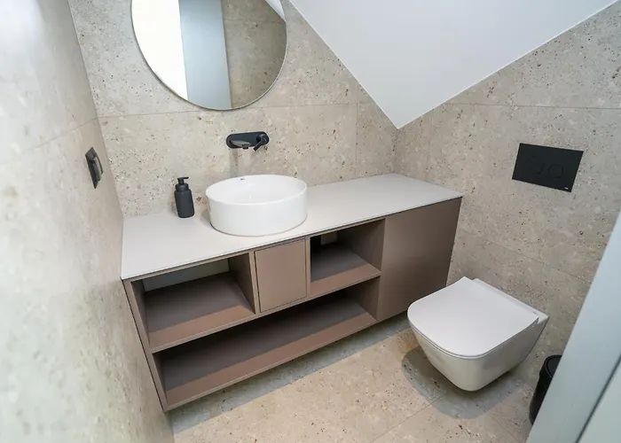 Milo לוביאטובו