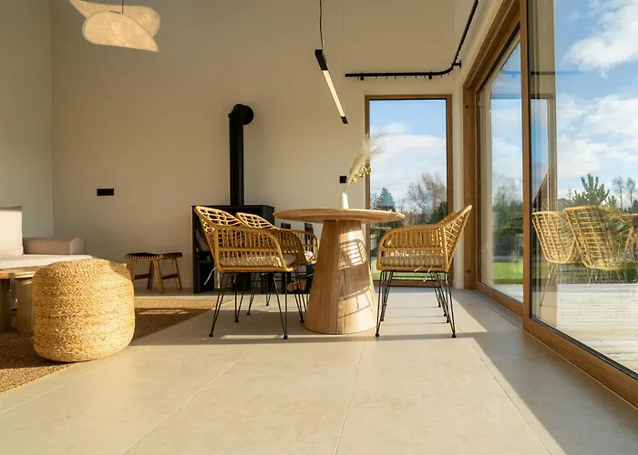 Milo לוביאטובו